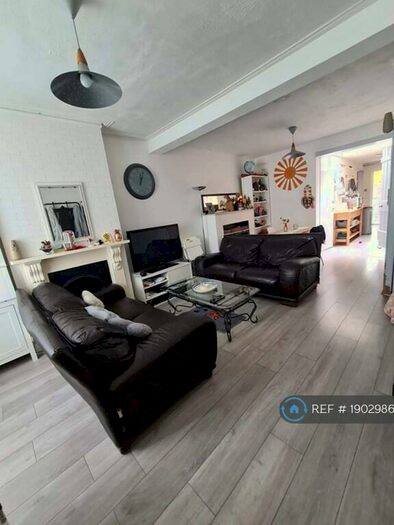 2 Bedroom Terraced House To Rent In Faringford Road, London, E15