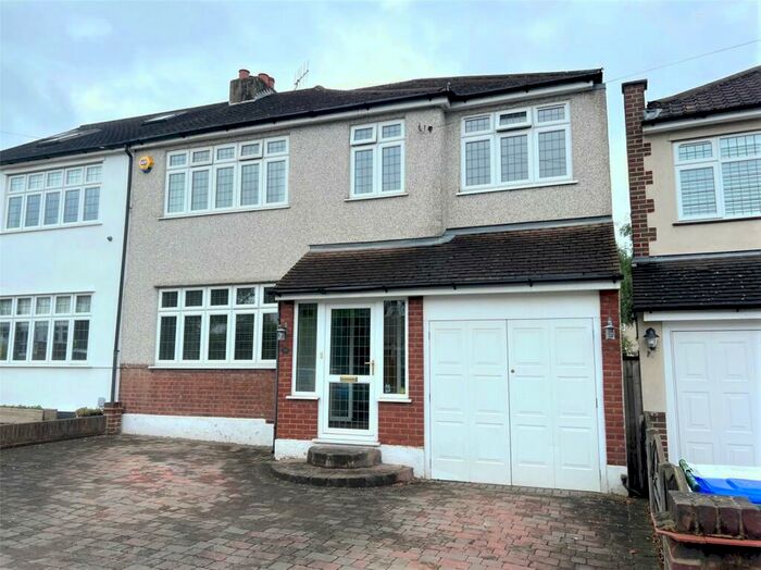 5 Bedroom Semi-Detached House To Rent In Oaklands Close, Bexleyheath, Kent, DA6