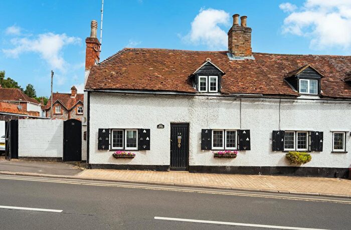 3 Bedroom Semi Detached House For Sale In Gravel Hill, Henley On Thames, RG9