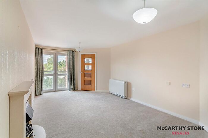 1 Bedroom Flat For Sale In Malpas Court, Northallerton, DL7