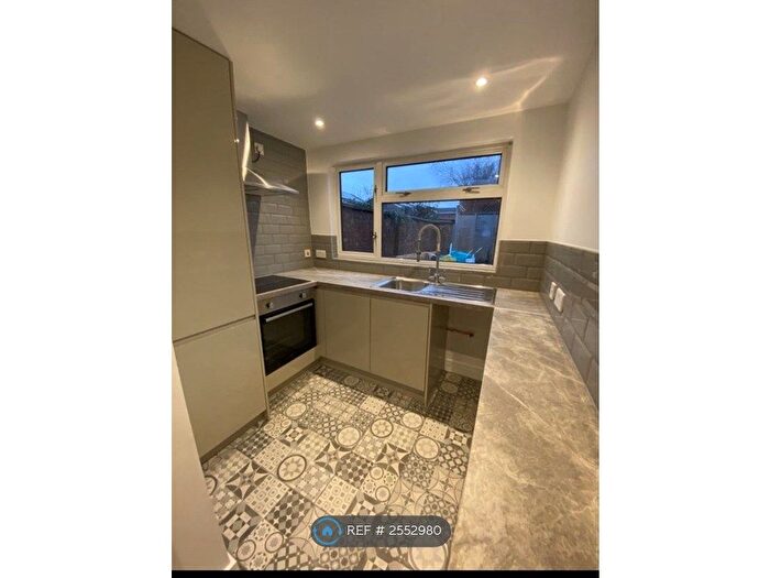 Studio To Rent In Kings Hedges, St. Ives, PE27