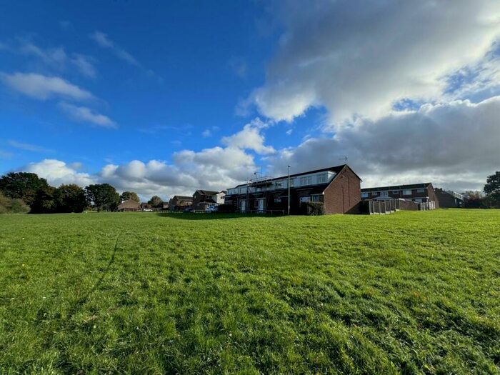 3 Bedroom Property To Rent In St Vincents Chase, Braintree, CM7