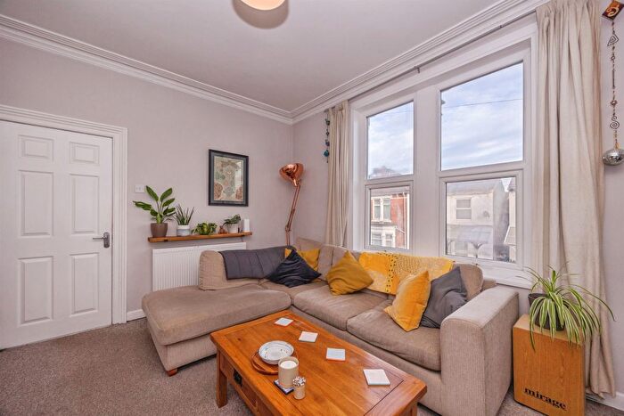 1 Bedroom Flat For Sale In Orchard Road, Southsea, PO4