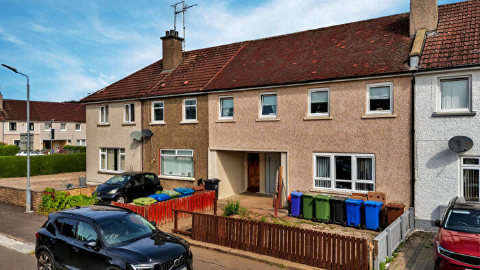 3 Bedroom Flat For Sale In Hyndal Avenue, Glasgow, Glasgow City, G53