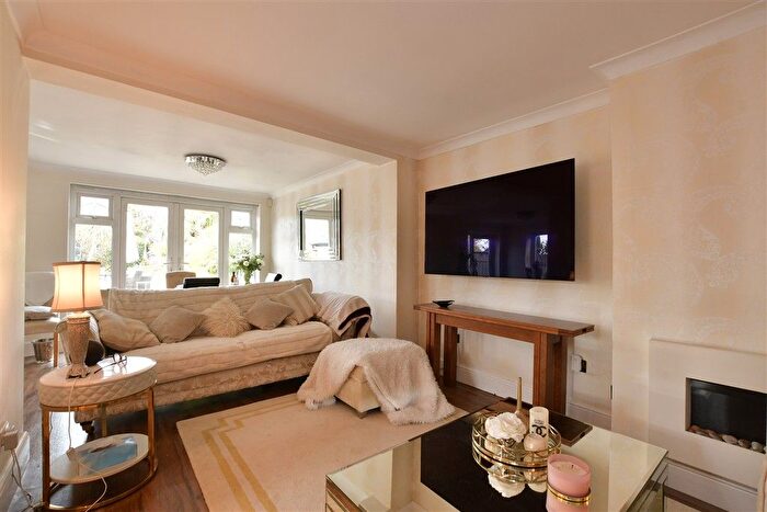 3 Bedroom Semi-Detached Bungalow For Sale In Mill Road, Billericay, Essex, CM11