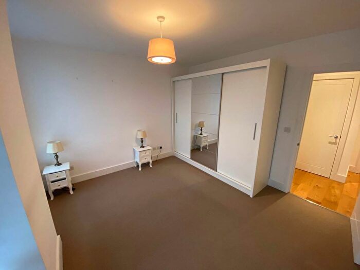1 Bedroom Flat For Sale In Elstree House, Borehamwood, WD6