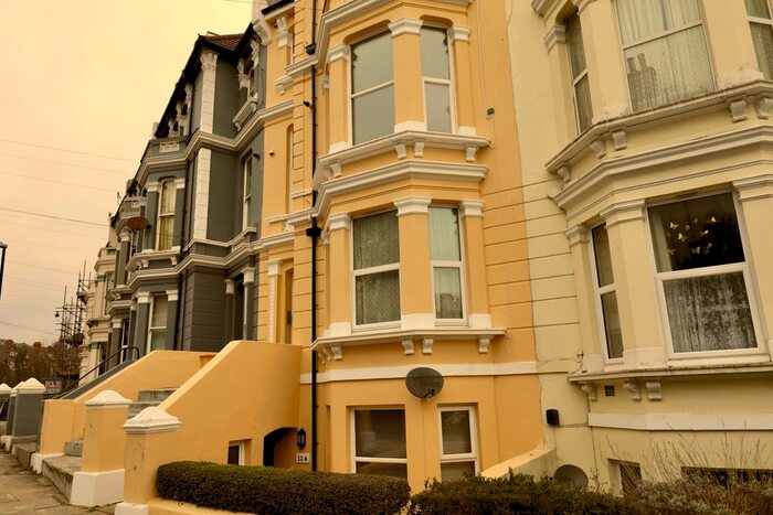 1 Bedroom Flat To Rent In Cornwallis Terrace, Hastings, TN34