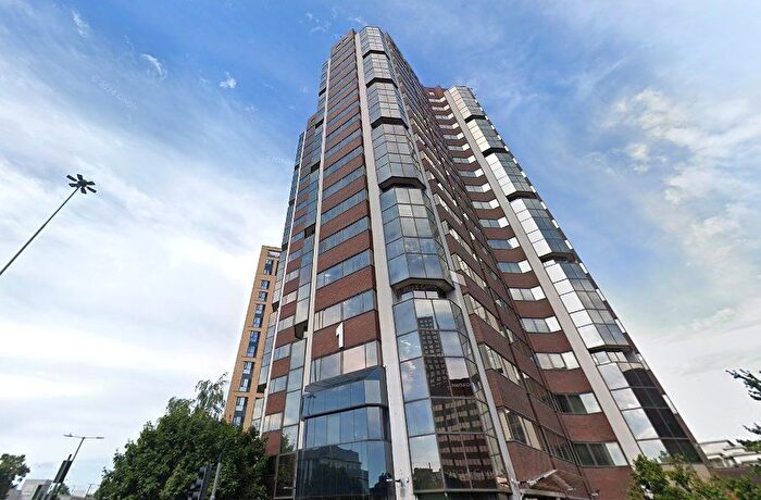 1 Bedroom Flat For Sale In Hagley Road, Birmingham, West Midlands, B16