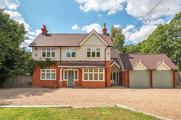 5 Bedroom Detached House To Rent In Lockhams Road, Curdridge, Southampton, Hampshire, SO32