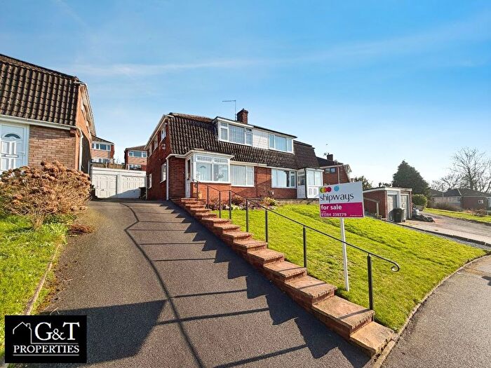 3 Bedroom Semi Detached House For Sale In London Heights, Dudley, DY1