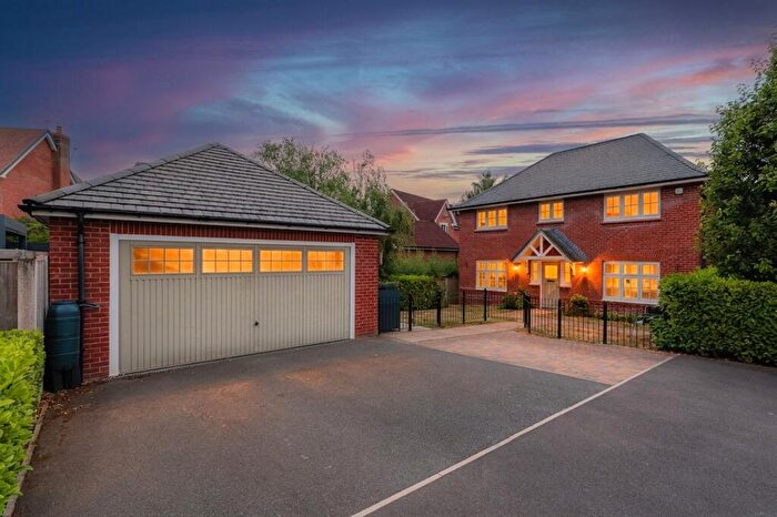 4 Bedroom Detached House For Sale In Douglas Close, Hartford, CW8