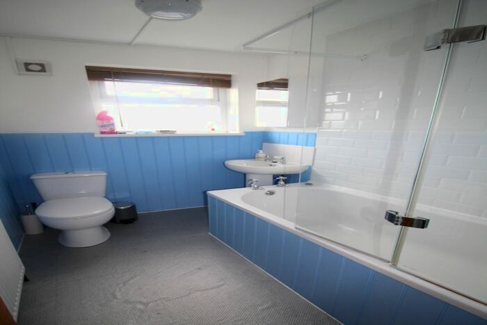 Studio To Rent In 61 Houndiscombe Road, Mutley, Plymouth, Devon PL4