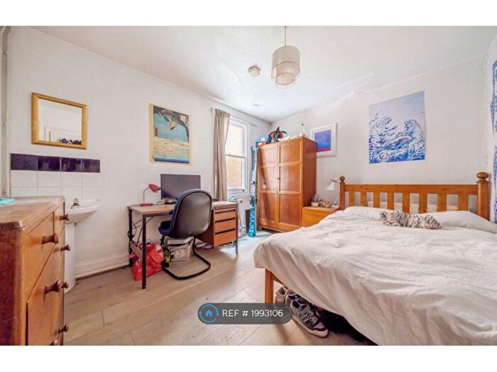5 Bedroom Semi-Detached House To Rent In Southfield Road, Oxford, OX4
