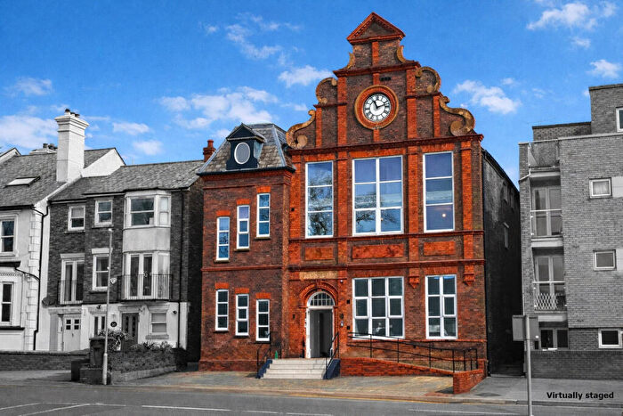 2 Bedroom Apartment For Sale In Boxmoor Hall, St Johns Road, Hemel Hempstead, HP1