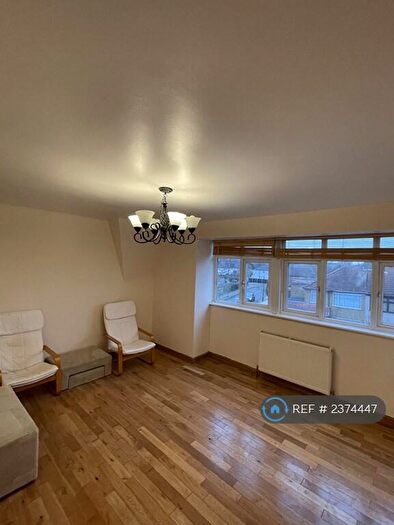 2 Bedroom Flat To Rent In Manor Road, Harrow, HA1