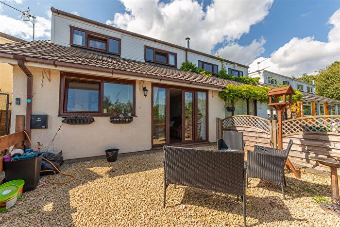 4 Bedroom Semi-Detached House For Sale In The Links, Trevethin, Pontypool, NP4