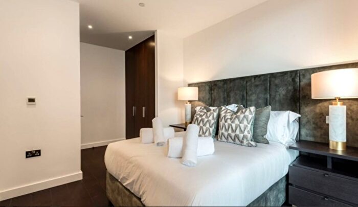 1 Bedroom Flat To Rent In Charles Clowes Walk, London, SW11