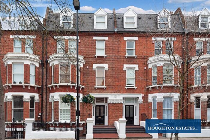 1 Bedroom Flat To Rent In Sutherland Avenue, London, W9