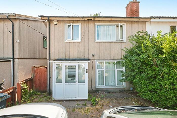 3 Bedroom House For Sale In Brays Road, Birmingham, West Midlands, B26