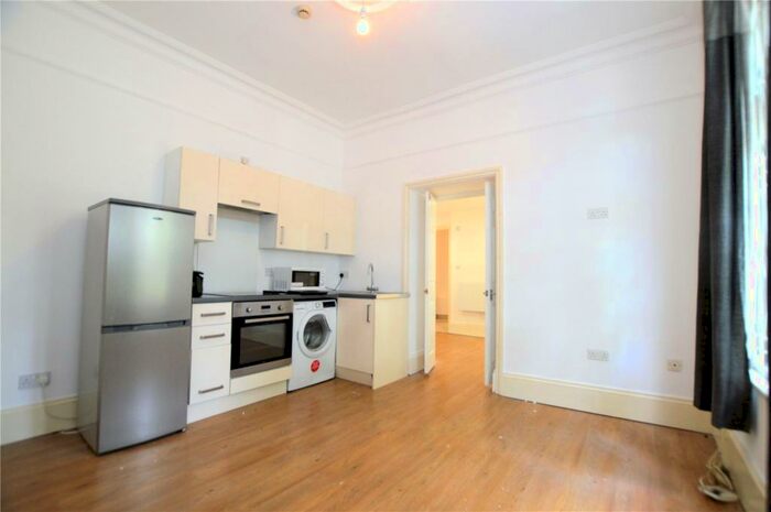 1 Bedroom Apartment To Rent In Sydenham Park Road, London, SE26