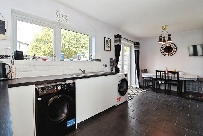 3 Bedroom Terraced House For Sale In Chakeshill Drive, Bristol, Somerset, BS10
