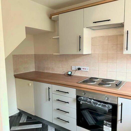 1 Bedroom House To Rent In Avern Close, Tipton, DY4