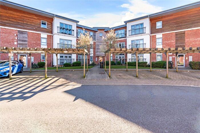 2 Bedroom Apartment For Sale In Derwent Court, Riverside Close, Romford, RM1