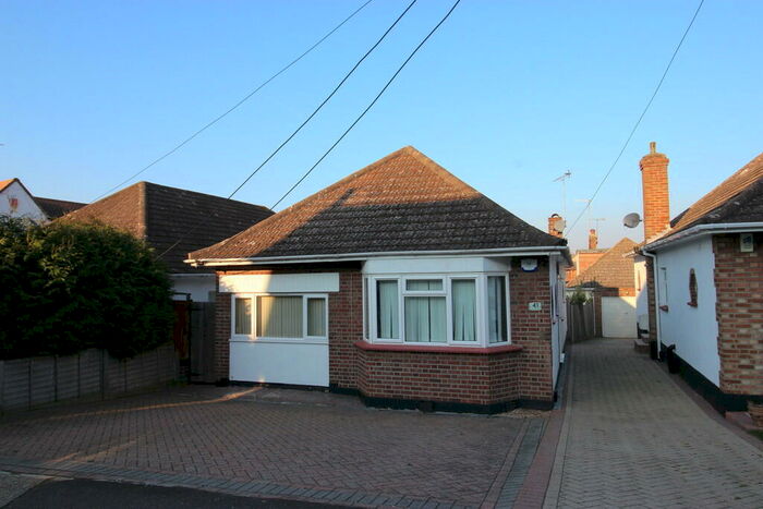 3 Bedroom Detached Bungalow To Rent In South View Road, Benfleet, SS7