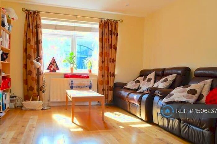 2 Bedroom Terraced House To Rent In Raymouth Road, London, SE16