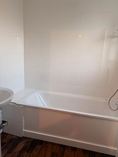 3 Bedroom Terraced House To Rent In Kelvin Road, Tilbury, RM18