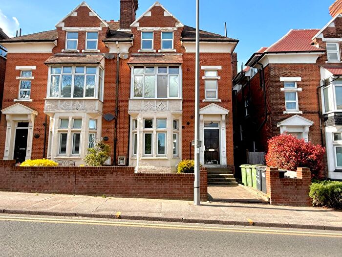 1 Bedroom Flat To Rent In Tonbridge Road, Maidstone, ME16