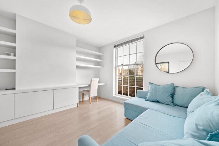 1 Bedroom Property To Rent In Shadwell Gardens, Tower Bridge, E1