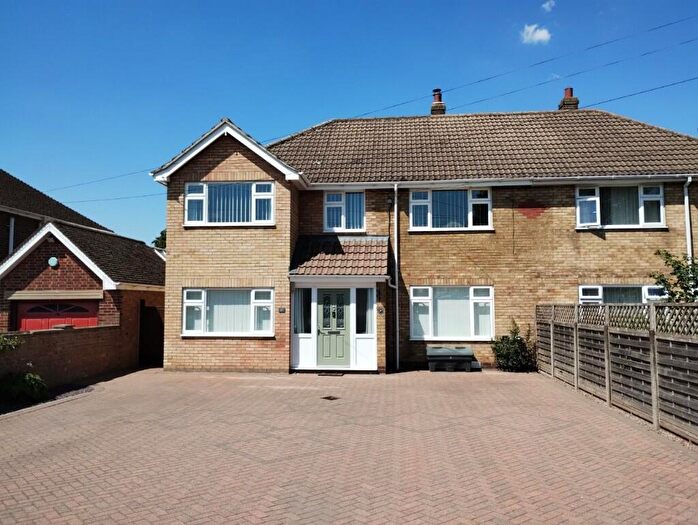 3 Bedroom Semi-Detached House To Rent In Holbeach Road, Spalding, PE11