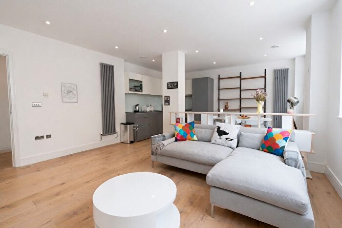 2 Bedroom Flat For Sale In Carlow Street, Camden, London, NW1