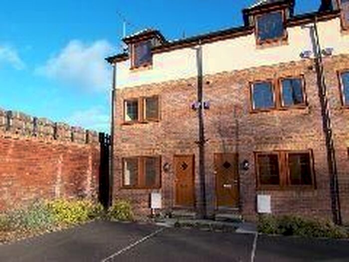 2 Bedroom Terraced House To Rent In Highfield Court, Ossett, West Yorkshire, WF5