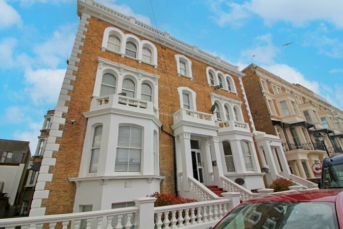 2 Bedroom Flat To Rent In Margate, CT9