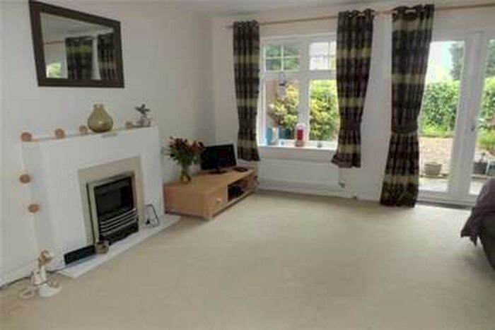 2 Bedroom House To Rent In Fisher Close, Sutton In Ashfield, NG17