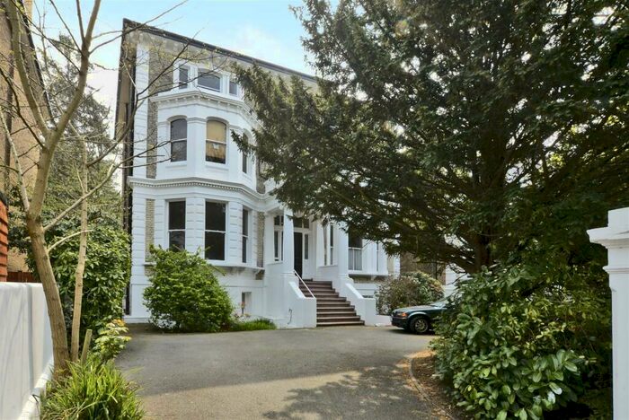 2 Bedroom Flat To Rent In Langley Road, Surbiton, KT6