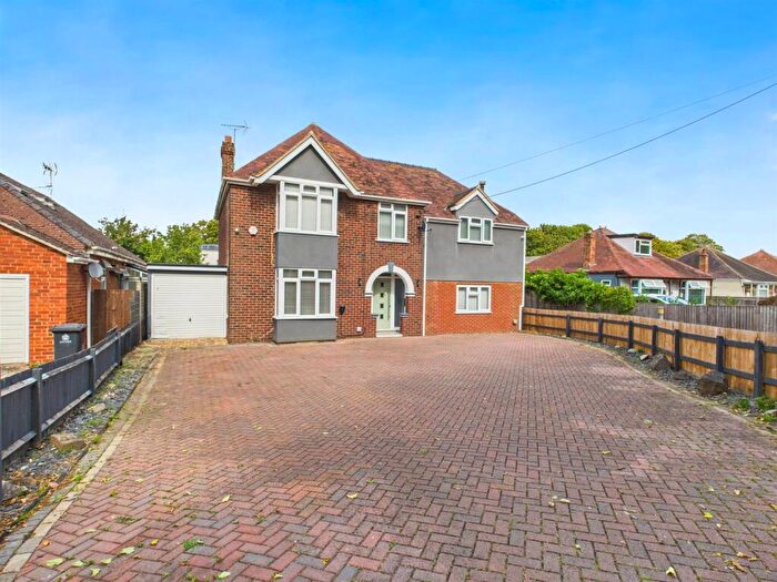 4 Bedroom Detached House For Sale In Naas Lane, Quedgeley, Gloucester, GL2