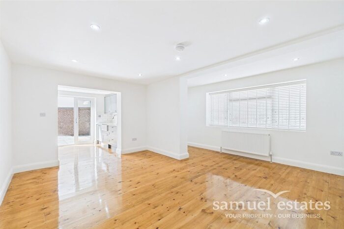 2 Bedroom Flat To Rent In Canterbury Road, Croydon, CR0