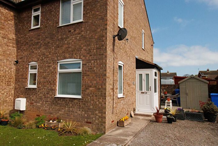 1 Bedroom Flat For Sale In Thorn Tree Avenue, Filey, YO14