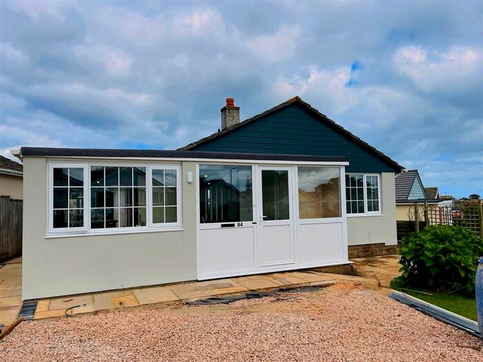 3 Bedroom Bungalow To Rent In Davies Avenue, Paignton, TQ4