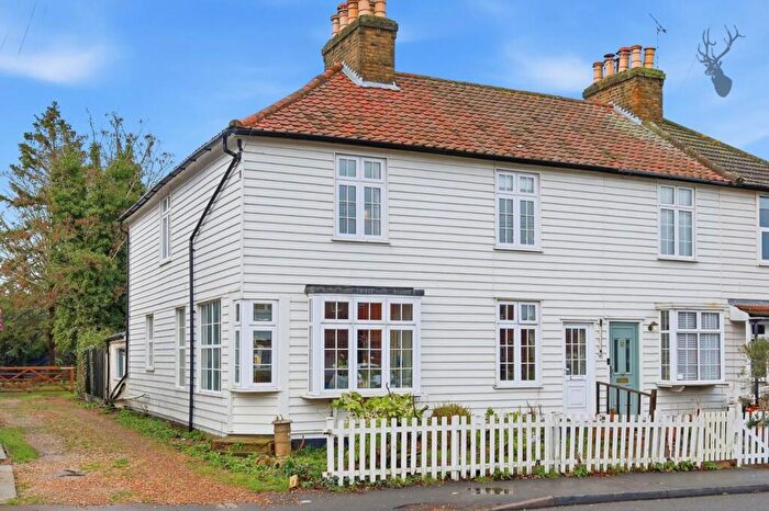 3 Bedroom End Of Terrace House For Sale In Lambourne Road, Chigwell, IG7