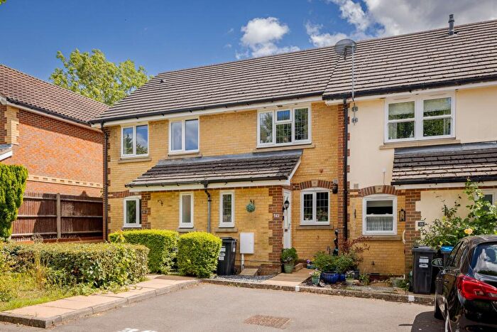 2 Bedroom Terraced House For Sale In Gwynne Road, Caterham, CR3