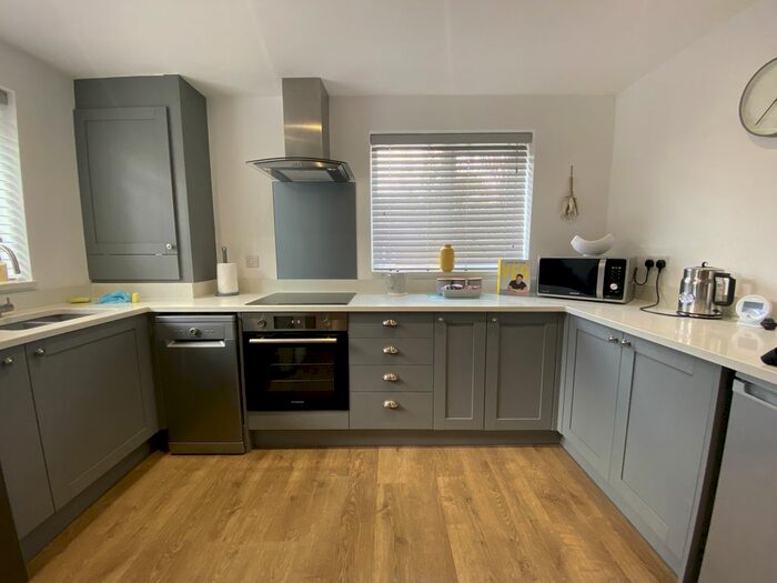 2 Bedroom End Of Terrace House To Rent In Ebenezer Road, Hastings, TN34