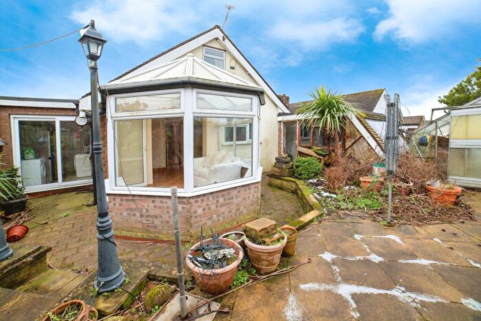 2 Bedroom Bungalow For Sale In Bourne Avenue, Kirkby-in-Ashfield, Nottingham, Nottinghamshire, NG17