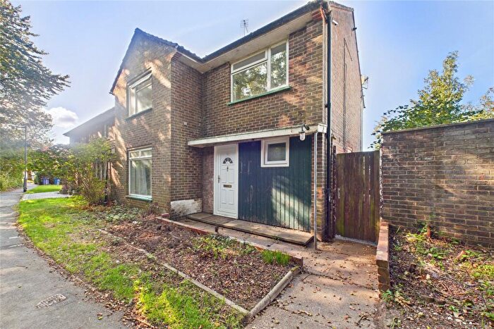 4 Bedroom End Of Terrace House For Sale In Lichfields, Bracknell, Berkshire, RG12