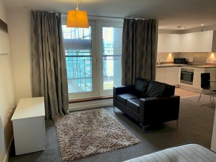 Studio To Rent In Ferry Court, Cardiff, CF11