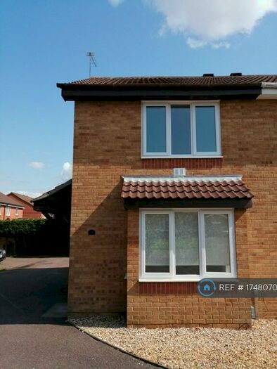 2 Bedroom Semi-Detached House To Rent In Ambleside Close, Wellingborough, NN8