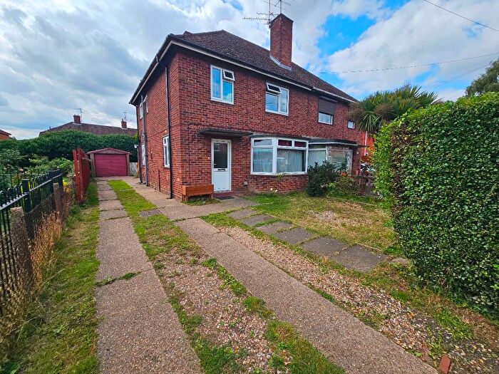 3 Bedroom Semi-Detached House To Rent In Stow Road, Wisbech, PE13